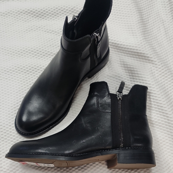 Franco Sarto Shoes - Franco Sarto Black Ankle Booties Defects